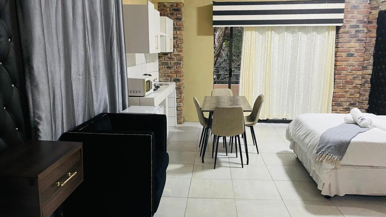 Naldorado Executive Villa Mbombela Esterno foto